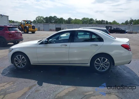 2016 Mercedes-Benz C 300 4Matic/Luxury 4Matic/Sport 4Matic from USA, damaged, VIN WDDWF4KB5GR143259